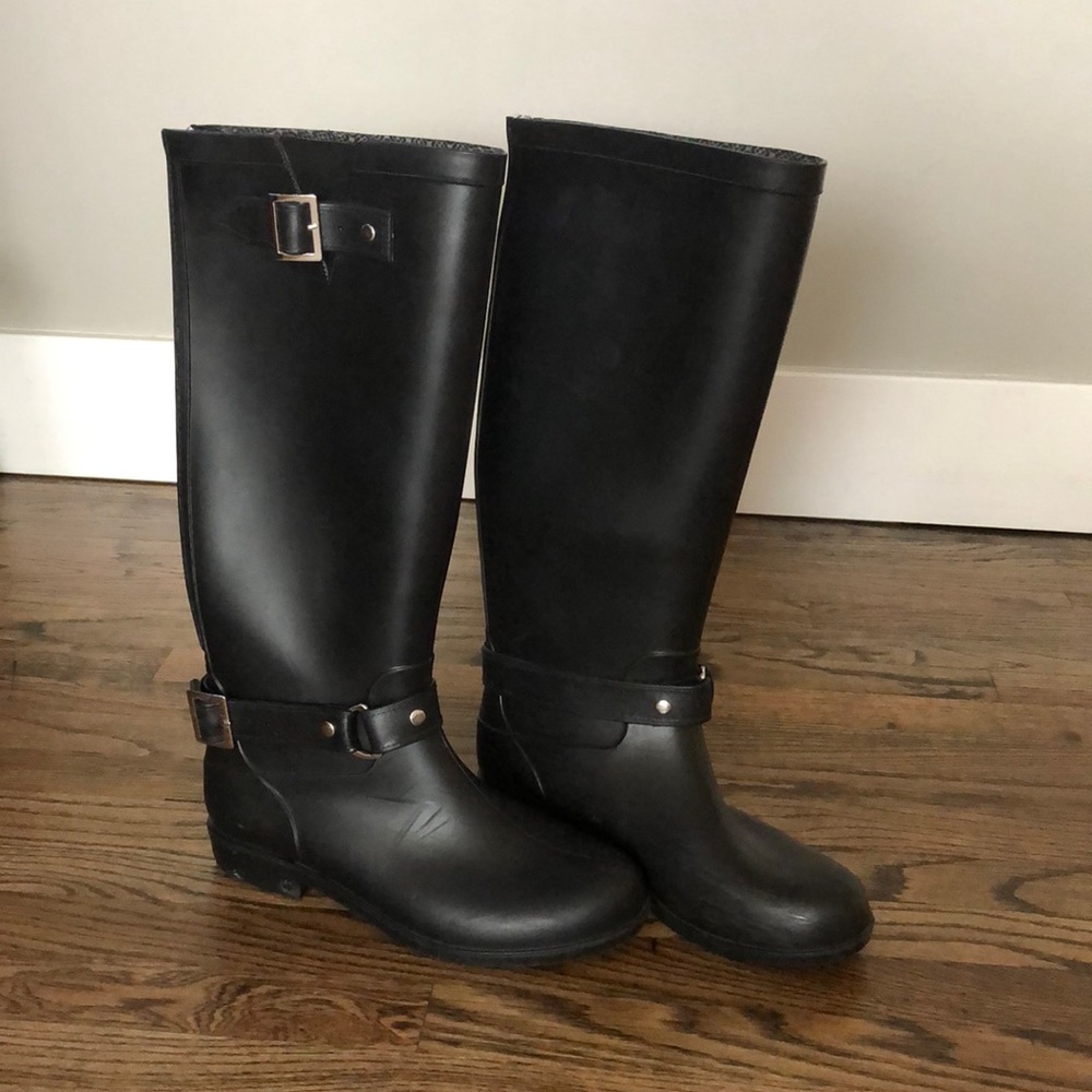 Black Rain Boots